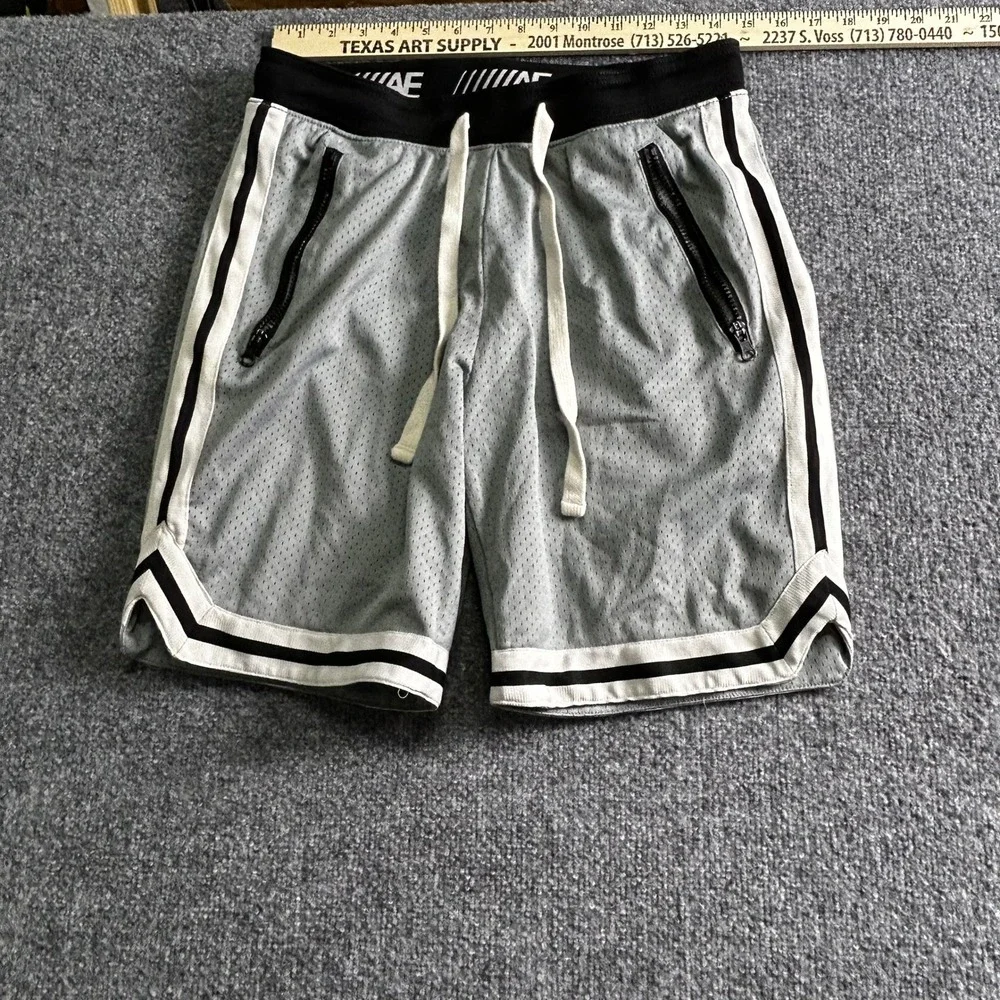 American Eagle Shorts Mens Size S Grey Flex Mesh Athletic Zipper Pockets Striped
